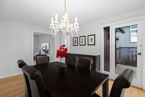 web-10 at 2752 Byron Road, Blueridge NV, North Vancouver