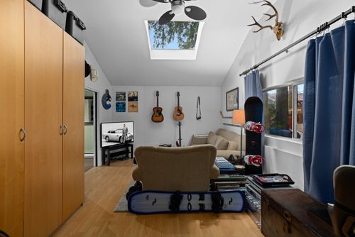 web-37 at 2752 Byron Road, Blueridge NV, North Vancouver