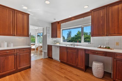 3435-wellington-cres-20 at 3435 Wellington Crescent, Edgemont, North Vancouver