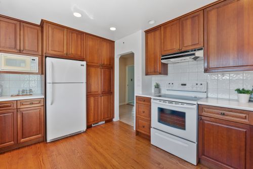 3435-wellington-cres-21 at 3435 Wellington Crescent, Edgemont, North Vancouver