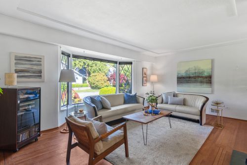 3435-wellington-cres-32 at 3435 Wellington Crescent, Edgemont, North Vancouver