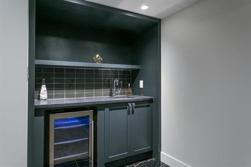 262725324-15 at 1869 Peters Road, Lynn Valley, North Vancouver