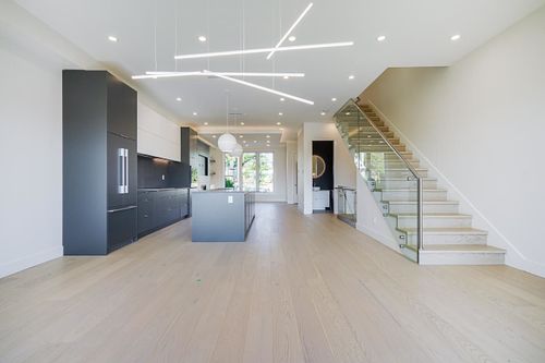 607-e-4th-street-queensbury-north-vancouver-10 at 607 E 4th Street