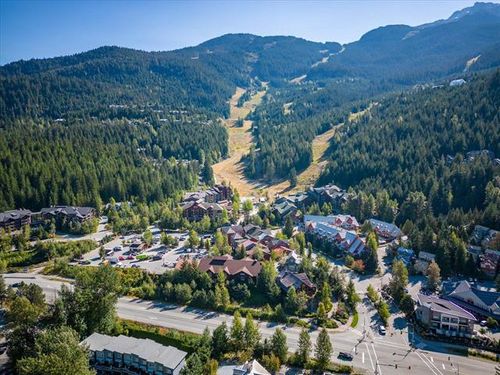 262792137-25 at 304 A/B - 2129 Lake Placid Road, Whistler Creek, Whistler