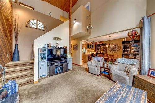 262767077-4 at 9372 Emerald Drive, Emerald Estates, Whistler