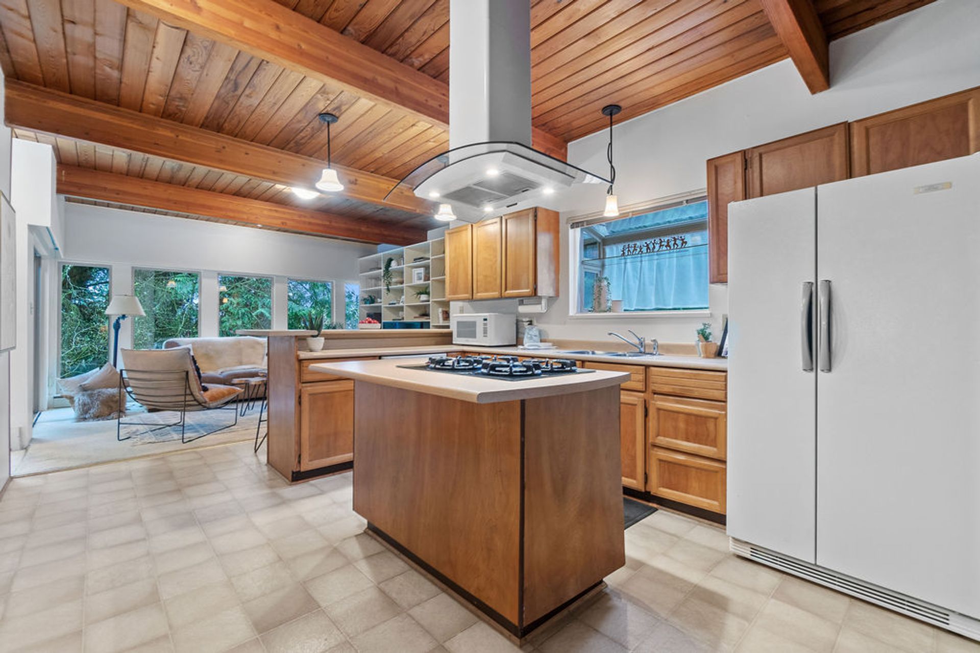 2573 Shelley Road, Blueridge NV, North Vancouver - 2573-shelley-road-blueridge-north-vancouver-16 2573 Shelley Road, Blueridge NV, North Vancouver - 2573-shelley-road-blueridge-north-vancouver-16