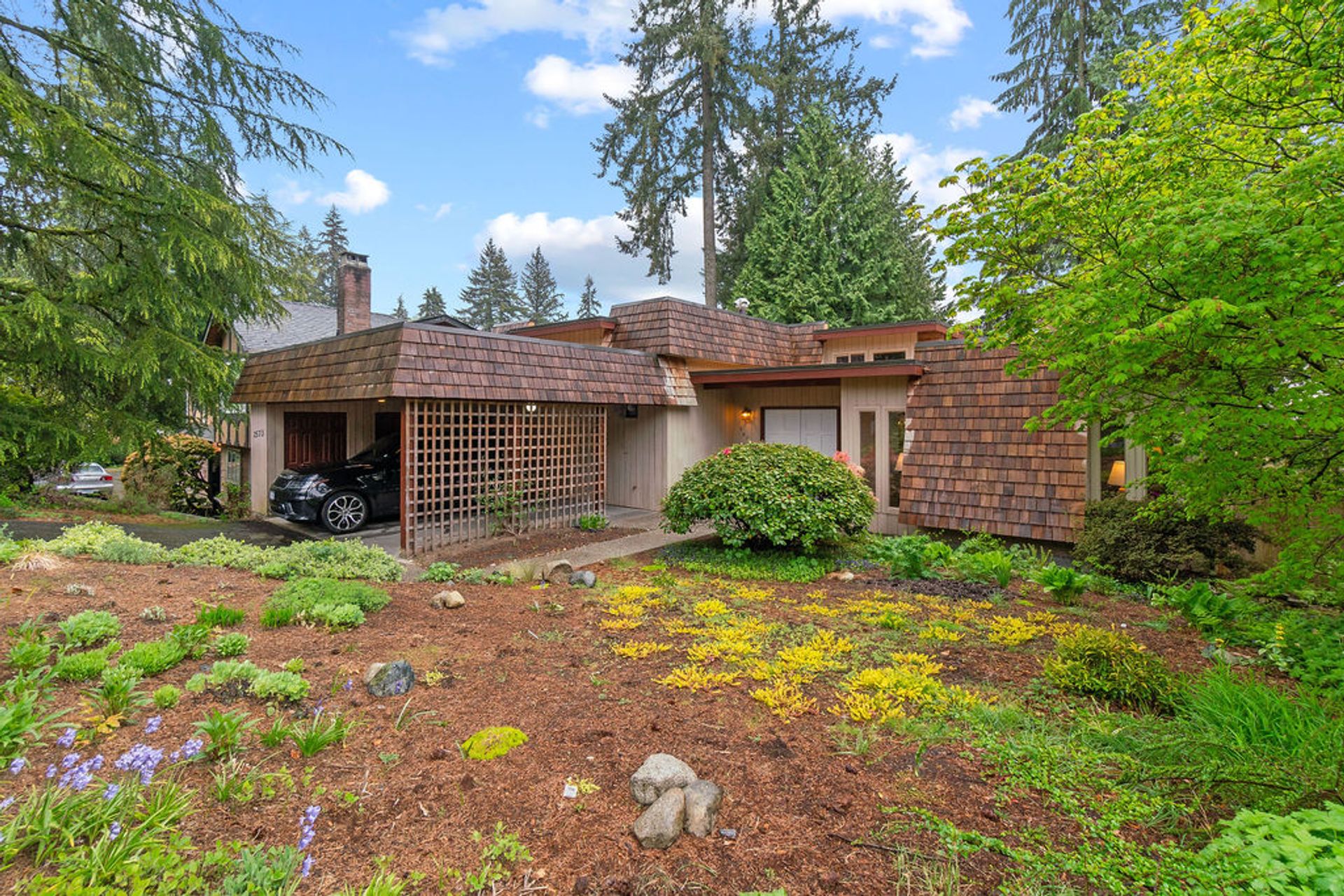 2573 Shelley Road, Blueridge NV, North Vancouver - 2573-shelley-road-blueridge-north-vancouver-64 2573 Shelley Road, Blueridge NV, North Vancouver - 2573-shelley-road-blueridge-north-vancouver-64