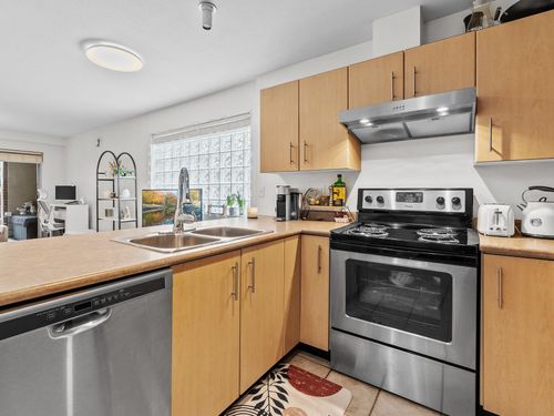 332-lonsdale-avenue-lower-lonsdale-north-vancouver-09 at 120 - 332 Lonsdale Avenue, Lower Lonsdale, North Vancouver