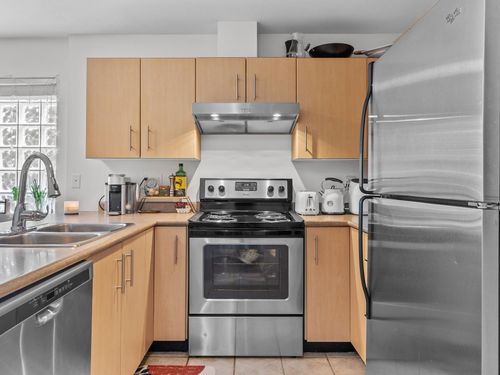 332-lonsdale-avenue-lower-lonsdale-north-vancouver-12 at 120 - 332 Lonsdale Avenue, Lower Lonsdale, North Vancouver