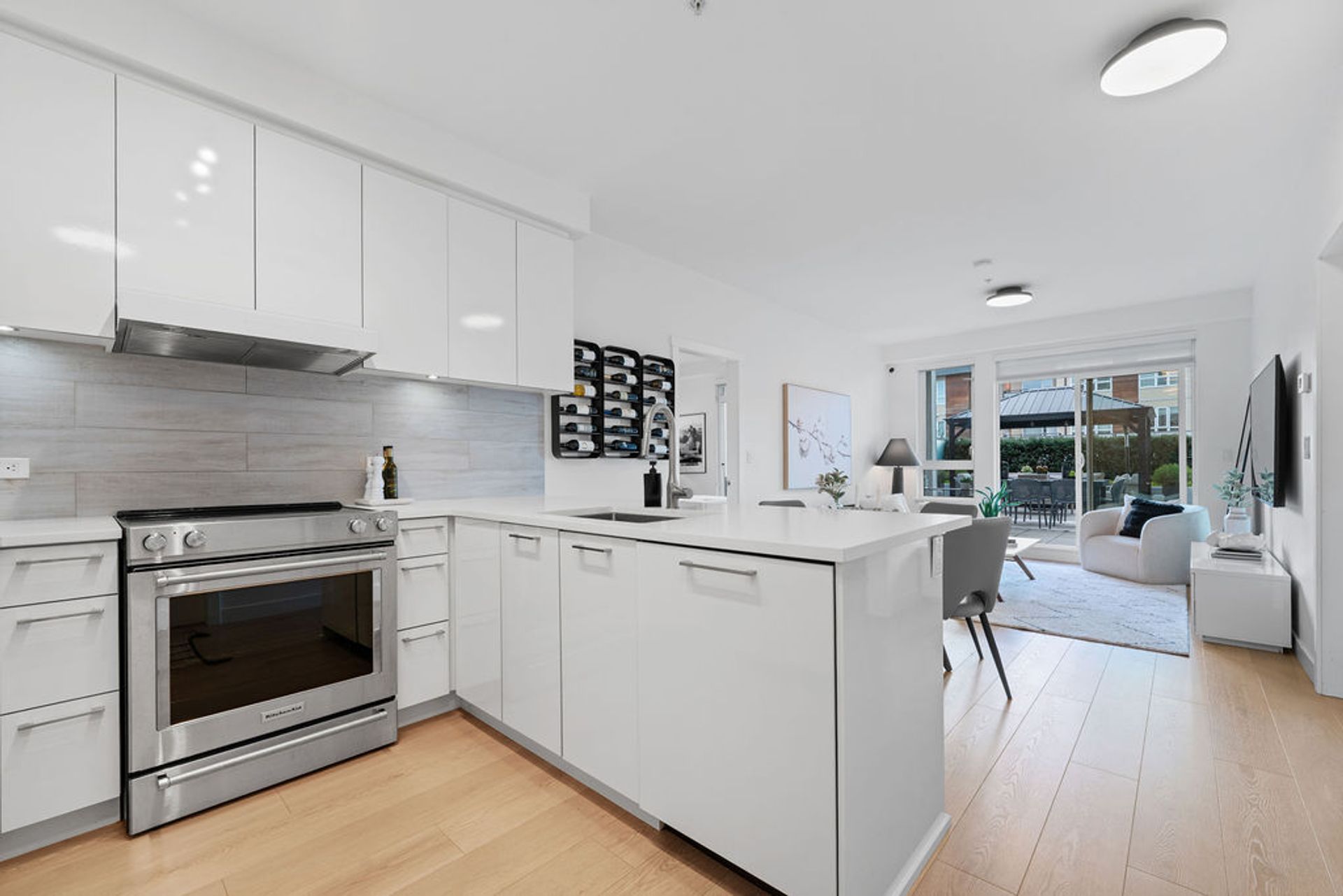 209 - 711 14th Street W, Mosquito Creek, North Vancouver - 711-14th-st-w-32 209 - 711 14th Street W, Mosquito Creek, North Vancouver - 711-14th-st-w-32