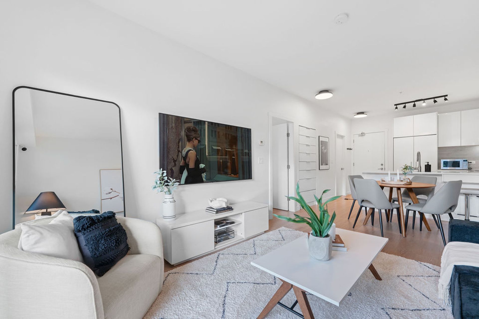 209 - 711 14th Street W, Mosquito Creek, North Vancouver - 711-14th-st-w-38 209 - 711 14th Street W, Mosquito Creek, North Vancouver - 711-14th-st-w-38