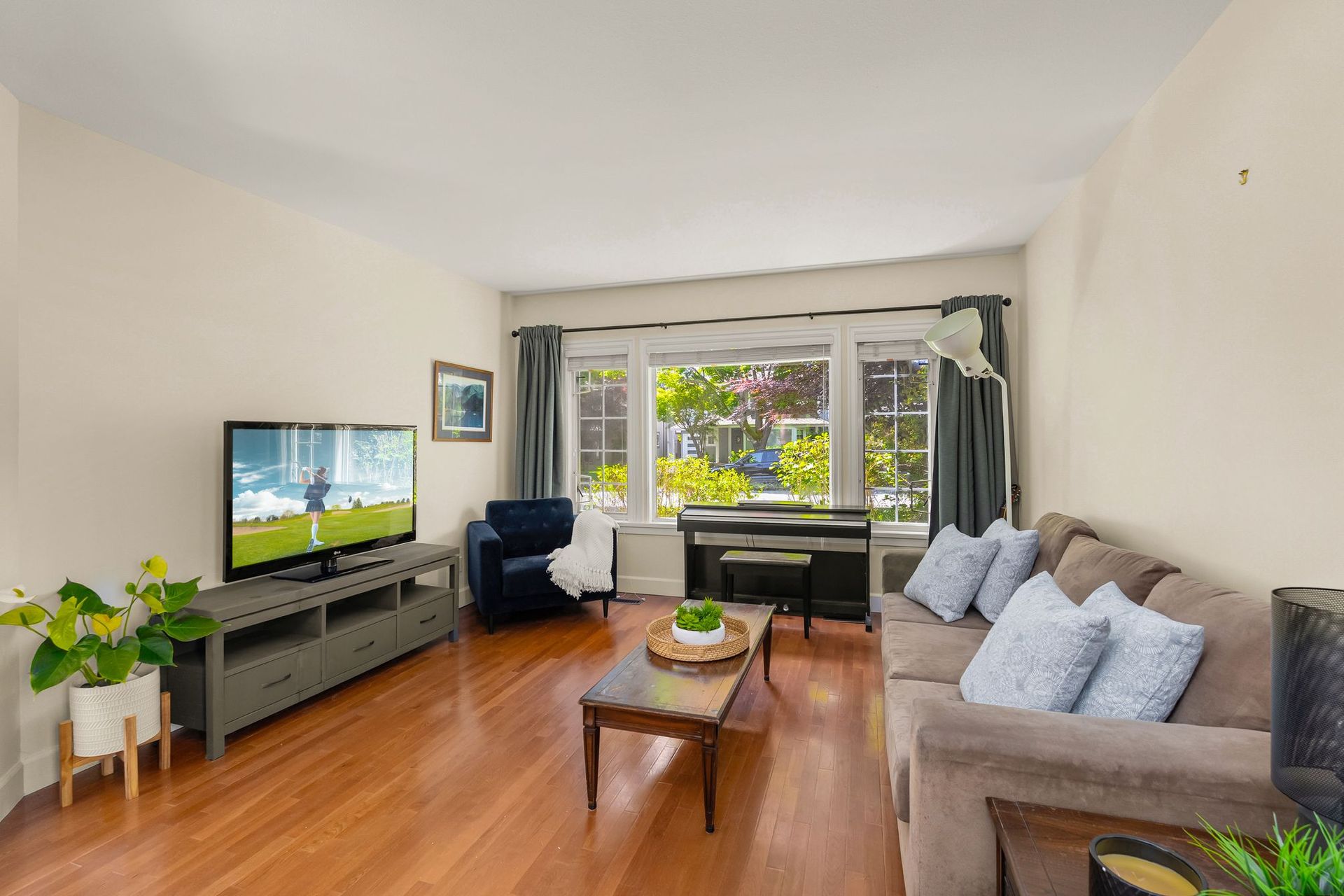 880 Ruckle Court, Roche Point, North Vancouver - 2 880 Ruckle Court, Roche Point, North Vancouver - 2