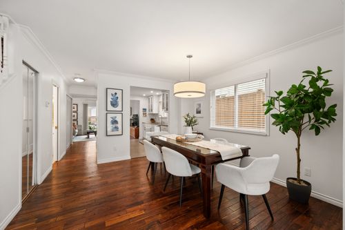 11 at 262 E 10th Street, Central Lonsdale, North Vancouver