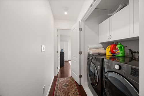 23 at 262 E 10th Street, Central Lonsdale, North Vancouver