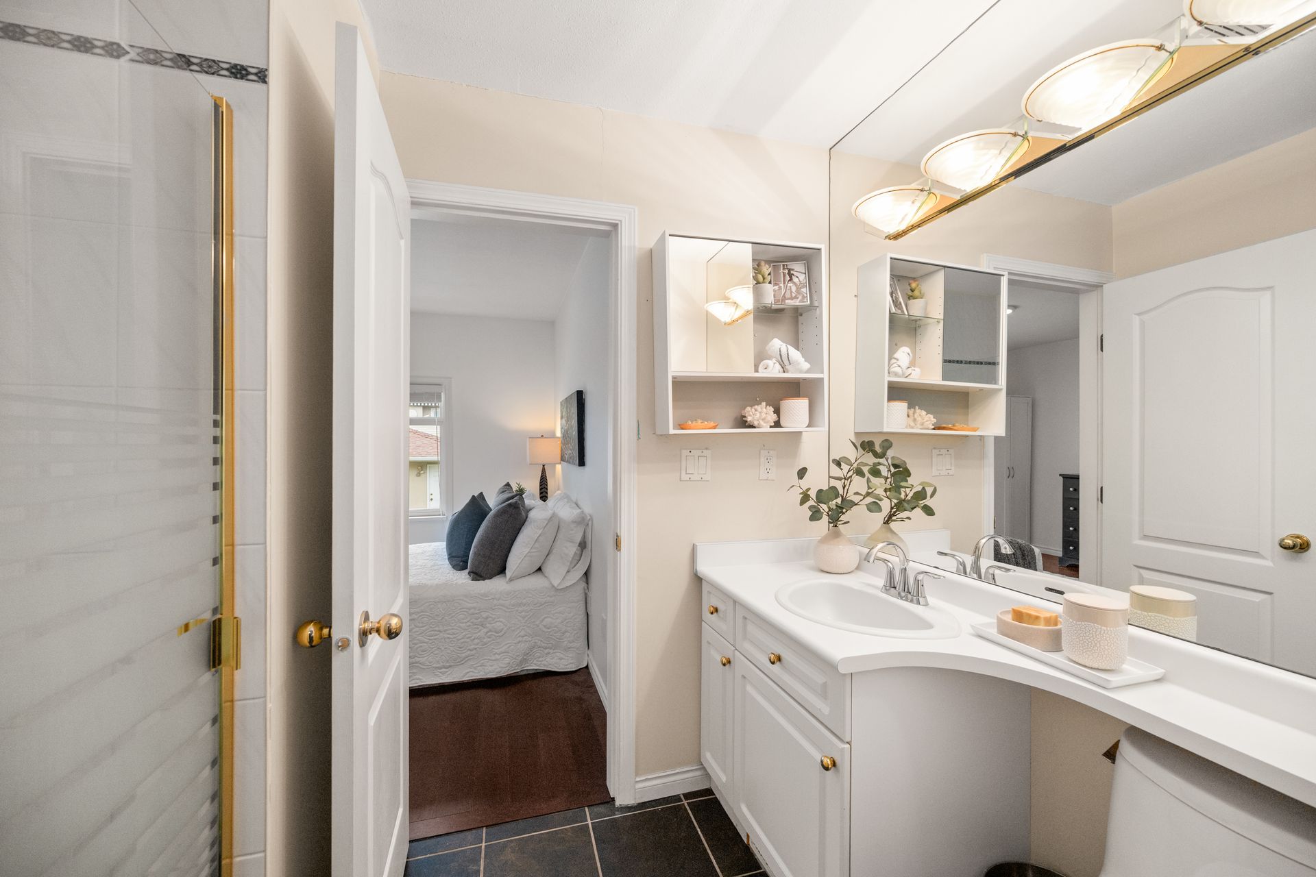 262 E 10th Street, Central Lonsdale, North Vancouver - 20 262 E 10th Street, Central Lonsdale, North Vancouver - 20