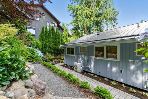 43_07112025-01-2059-cliffwood-rd-karin-ericson32 at 2059 Cliffwood Road, Deep Cove, North Vancouver