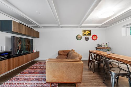 814-plymouth-dr-22 at 814 Plymouth Drive, Windsor Park NV, North Vancouver