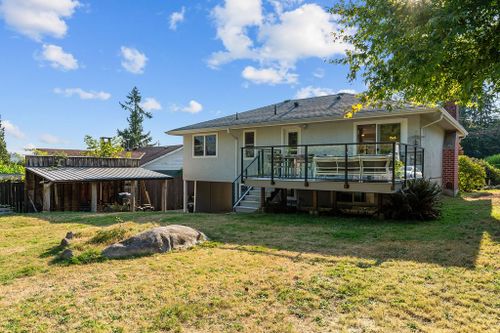 814-plymouth-dr-73 at 814 Plymouth Drive, Windsor Park NV, North Vancouver