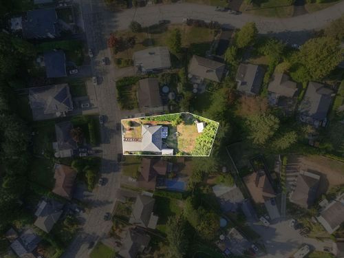 814-plymouth-dr-81copy at 814 Plymouth Drive, Windsor Park NV, North Vancouver 814-plymouth-dr-81copy at 814 Plymouth Drive, Windsor Park NV, North Vancouver