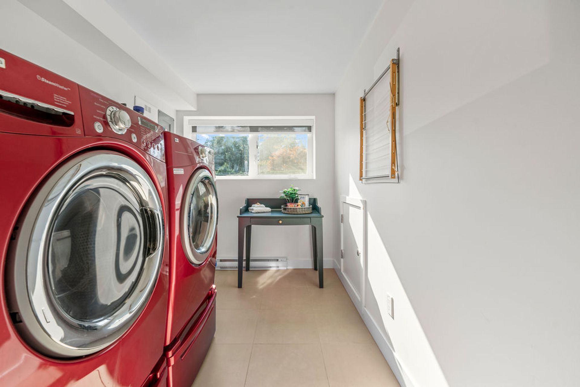 814 Plymouth Drive, Windsor Park NV, North Vancouver - 814-plymouth-dr-16 814 Plymouth Drive, Windsor Park NV, North Vancouver - 814-plymouth-dr-16