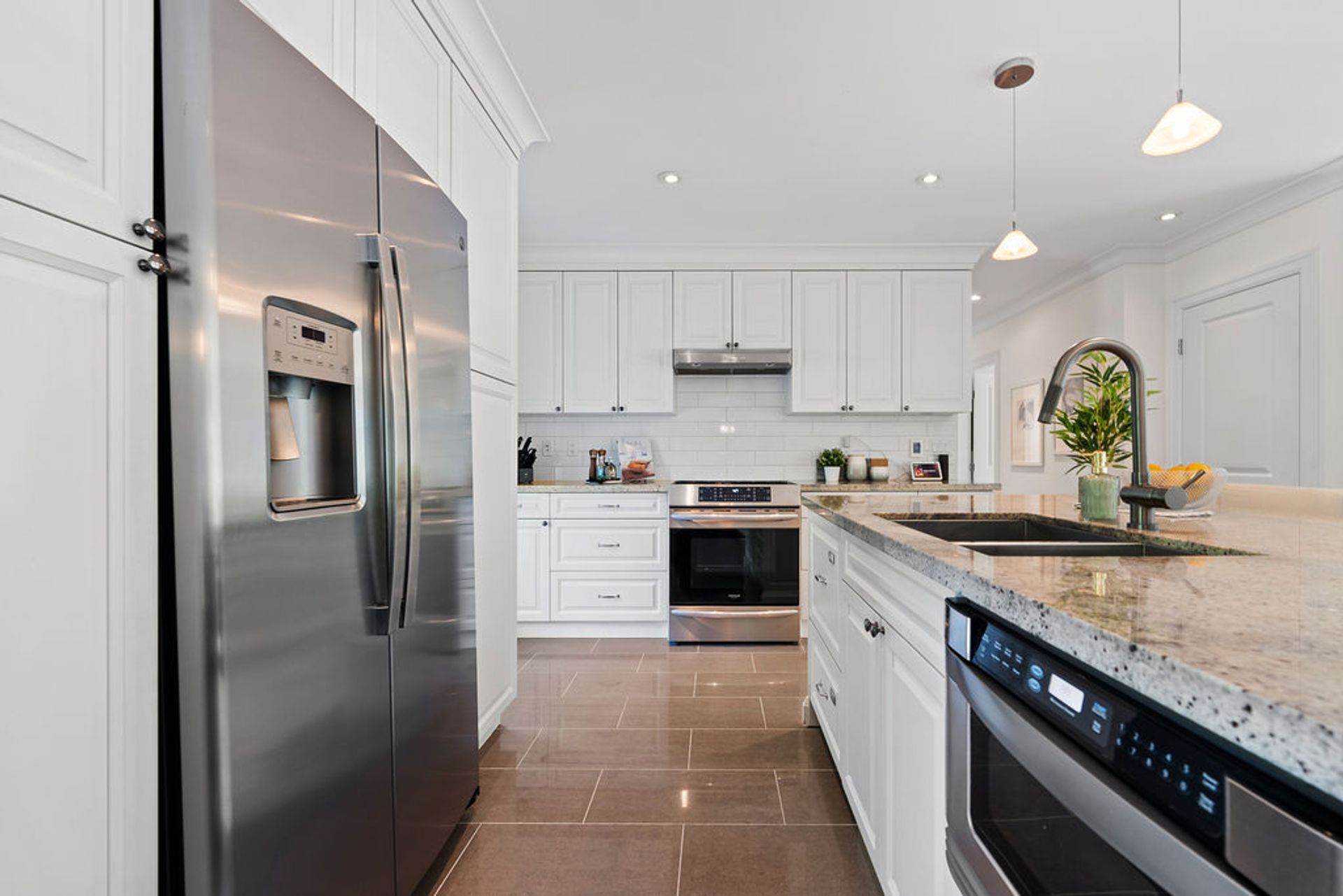 814 Plymouth Drive, Windsor Park NV, North Vancouver - 814-plymouth-dr-43 814 Plymouth Drive, Windsor Park NV, North Vancouver - 814-plymouth-dr-43