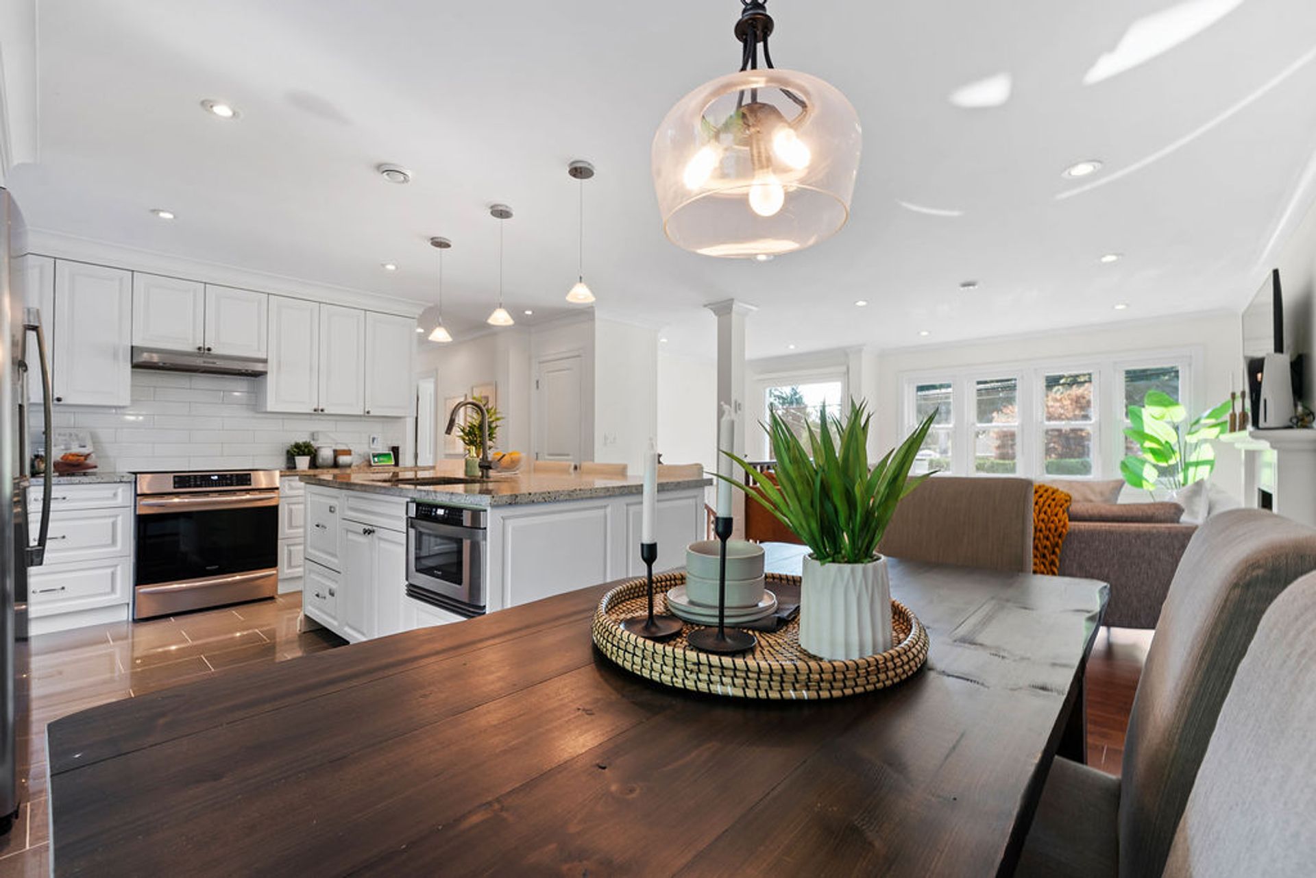 814 Plymouth Drive, Windsor Park NV, North Vancouver - 814-plymouth-dr-45 814 Plymouth Drive, Windsor Park NV, North Vancouver - 814-plymouth-dr-45