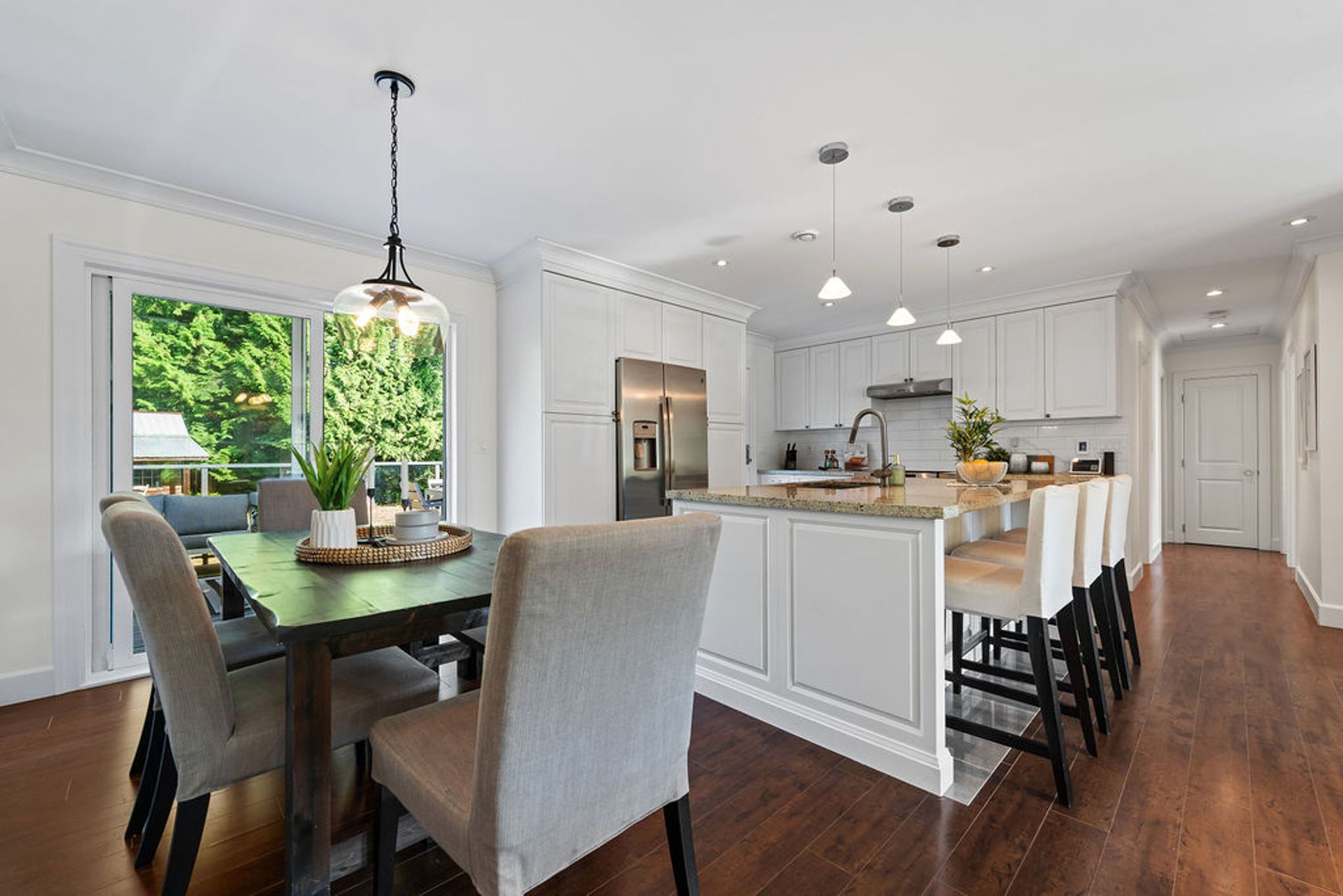 814 Plymouth Drive, Windsor Park NV, North Vancouver - 814-plymouth-dr-48 814 Plymouth Drive, Windsor Park NV, North Vancouver - 814-plymouth-dr-48