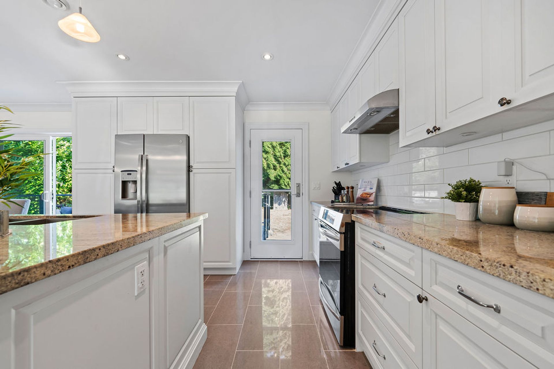 814 Plymouth Drive, Windsor Park NV, North Vancouver - 814-plymouth-dr-50 814 Plymouth Drive, Windsor Park NV, North Vancouver - 814-plymouth-dr-50