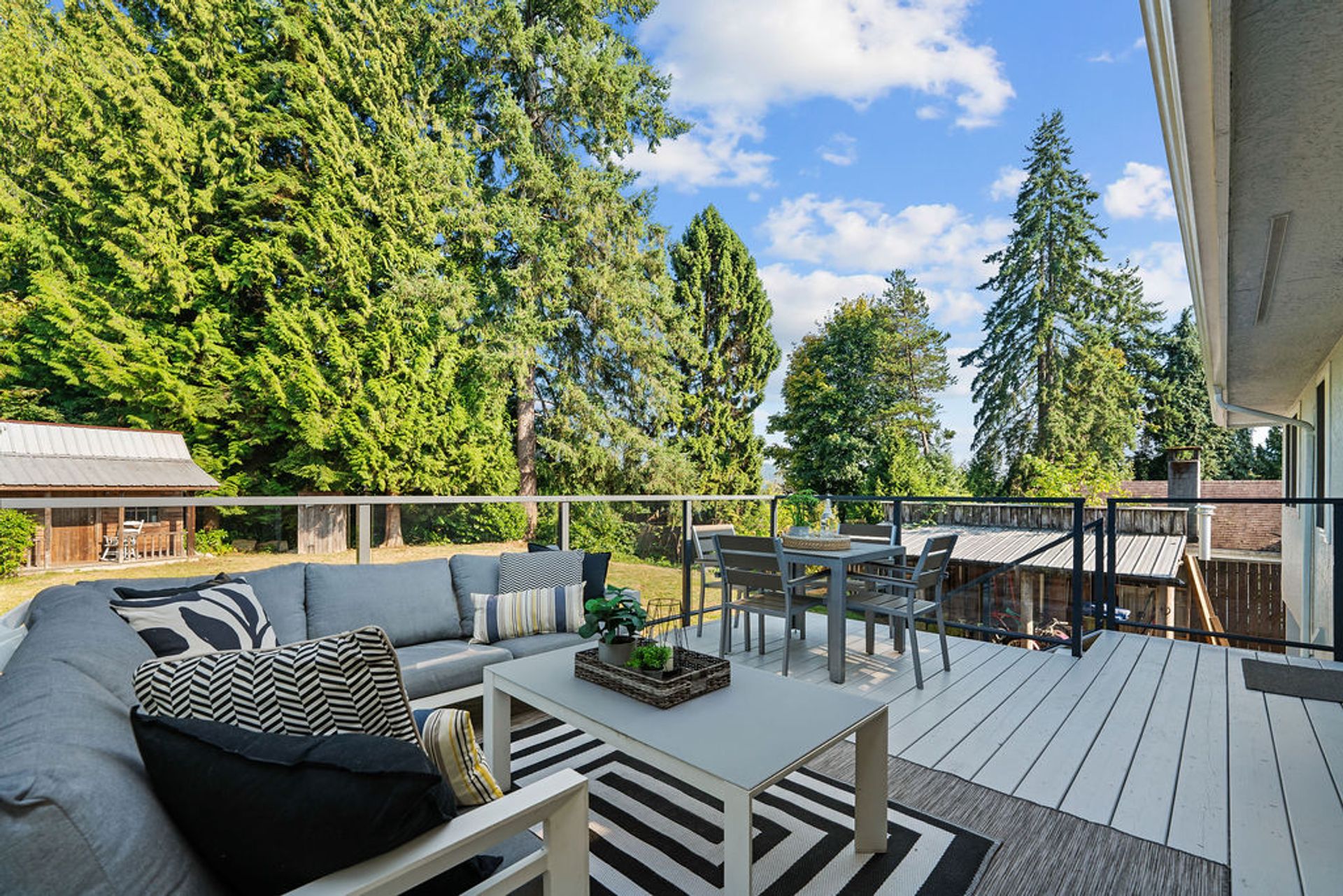 814 Plymouth Drive, Windsor Park NV, North Vancouver - 814-plymouth-dr-54 814 Plymouth Drive, Windsor Park NV, North Vancouver - 814-plymouth-dr-54