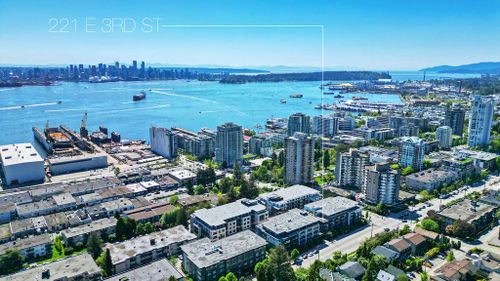 14-an-ideal-location at 304 - 221 East 3rd Street, Lower Lonsdale, North Vancouver
