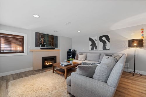 124-carisbrooke-cres-67 at 124 Carisbrooke Crescent, Upper Lonsdale, North Vancouver