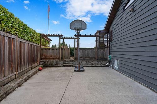 124-carisbrooke-cres-83 at 124 Carisbrooke Crescent, Upper Lonsdale, North Vancouver