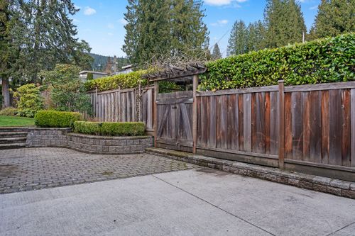 124-carisbrooke-cres-84 at 124 Carisbrooke Crescent, Upper Lonsdale, North Vancouver