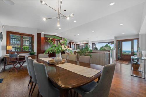 15-124-carisbrooke-cres-38 at 124 Carisbrooke Crescent, Upper Lonsdale, North Vancouver