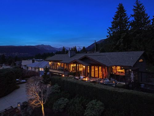 37-124-carisbrooke-cres-155 at 124 Carisbrooke Crescent, Upper Lonsdale, North Vancouver