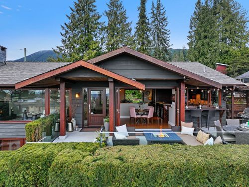 4-124-carisbrooke-cres-151 at 124 Carisbrooke Crescent, Upper Lonsdale, North Vancouver