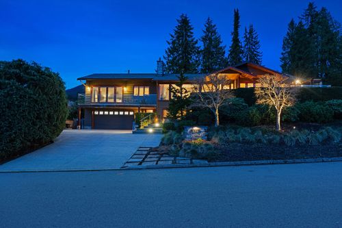 8-124-carisbrooke-cres-133 at 124 Carisbrooke Crescent, Upper Lonsdale, North Vancouver