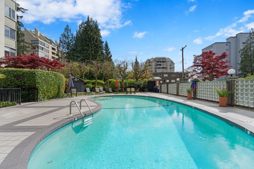 1425-esquimalt-2 at 212 - 1425 Esquimalt Avenue, Ambleside, West Vancouver