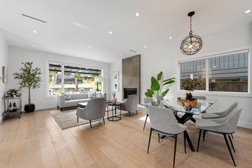 10-231-e-27-32 at 231 East 27th Street, Upper Lonsdale, North Vancouver