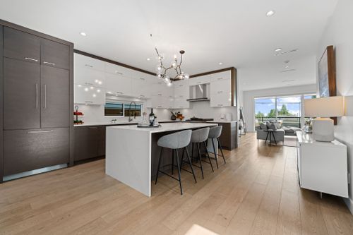 12-231-e-27-23 at 231 East 27th Street, Upper Lonsdale, North Vancouver