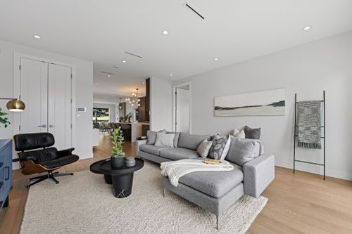18-231-e-27-16 at 231 East 27th Street, Upper Lonsdale, North Vancouver