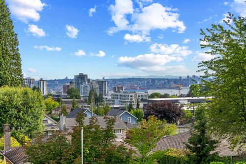22-231-e-27-86 at 231 East 27th Street, Upper Lonsdale, North Vancouver