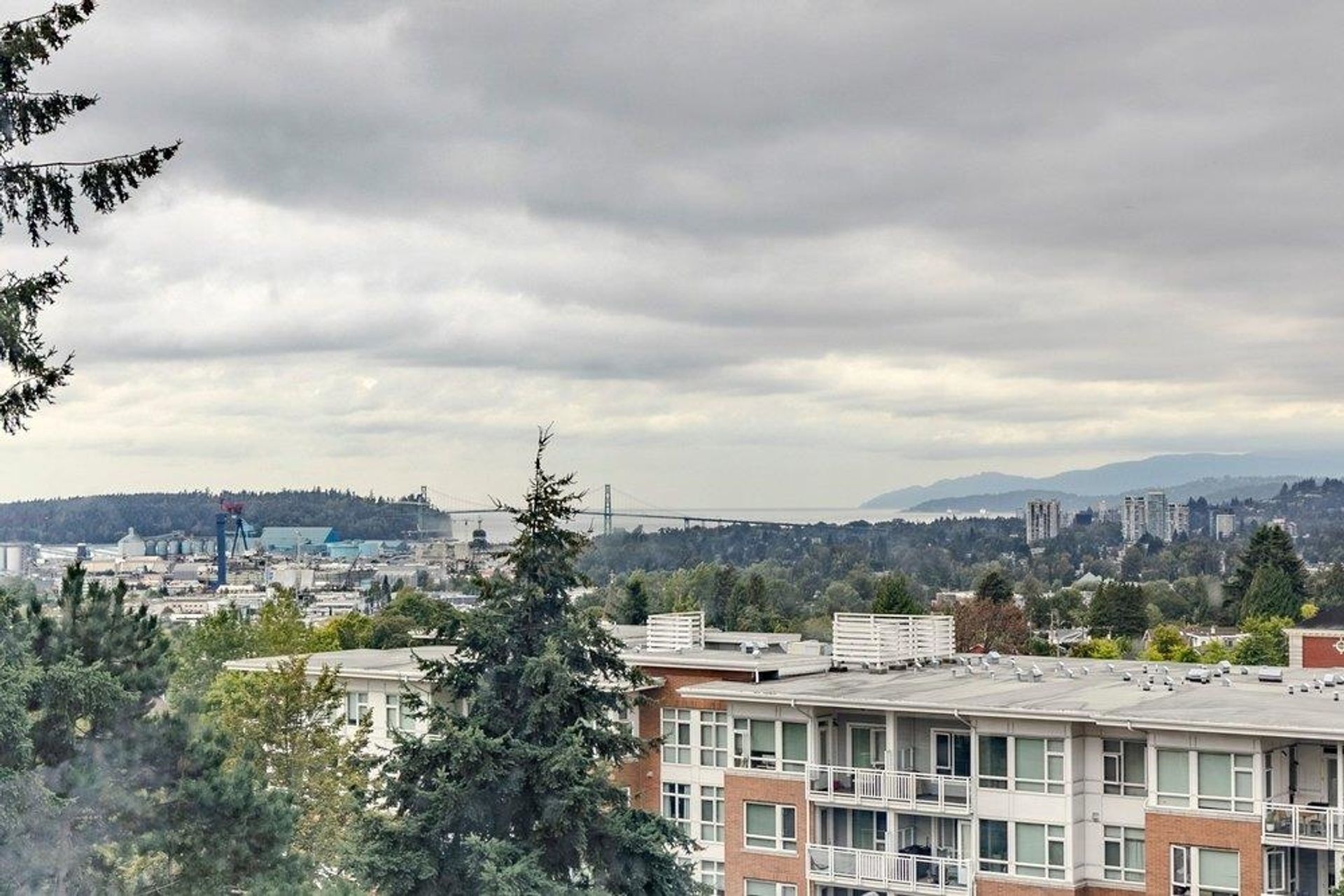 160-w-keith-road-central-lonsdale-north-vancouver-04.jpg