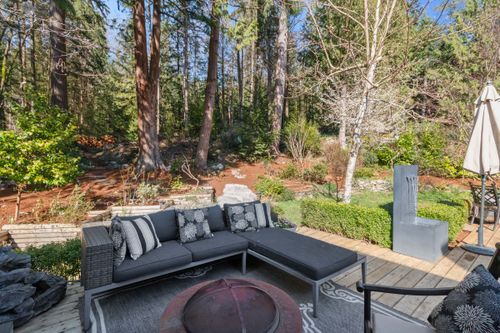 22 at 3933 Westridge Avenue, Bayridge, West Vancouver
