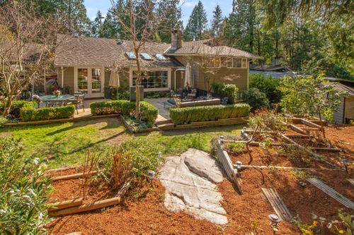 25 at 3933 Westridge Avenue, Bayridge, West Vancouver