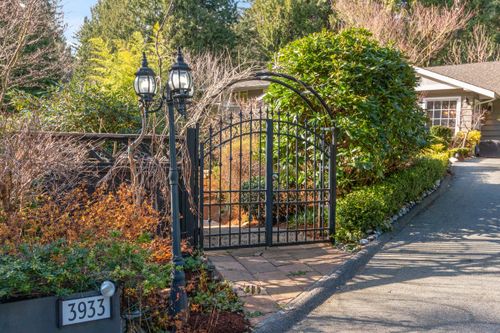 26 at 3933 Westridge Avenue, Bayridge, West Vancouver