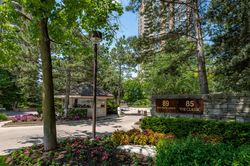 Front at 303 - 85 Skymark Drive, Hillcrest Village, Toronto