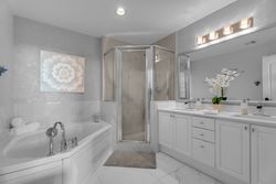 5 Piece Ensuite Bathroom at 905 - 1101 Leslie Street, Banbury-Don Mills, Toronto