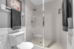 3 Piece Bathroom at 905 - 1101 Leslie Street, Banbury-Don Mills, Toronto