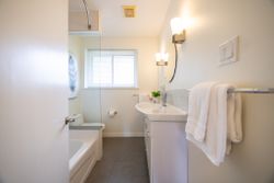4 Piece Bathroom at 20 Moccasin Trail, Banbury-Don Mills, Toronto